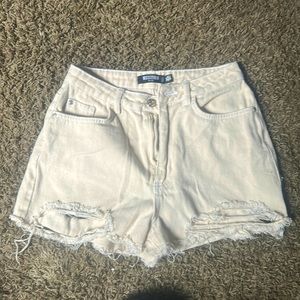 Misguided Crème Denim Shorts